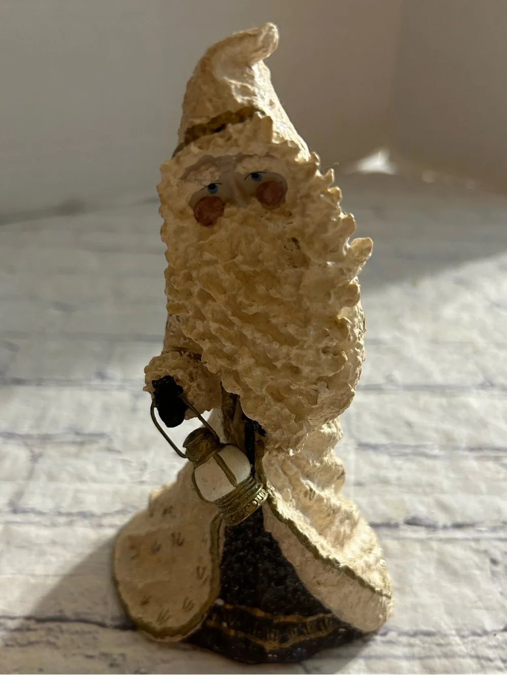 ENESCO BELSNICKLE SANTA CLAUS FIGURINE FROM A NICKEL (1997) VINTAGE